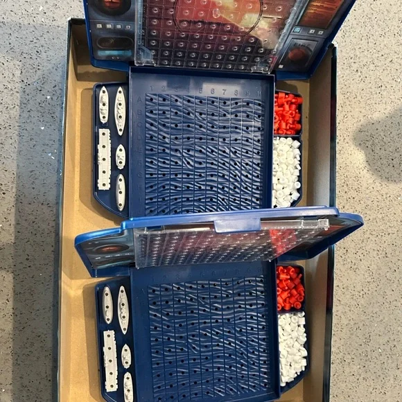 🧡5/$25🧡Battleship Board Game by - Picture 3 of 5